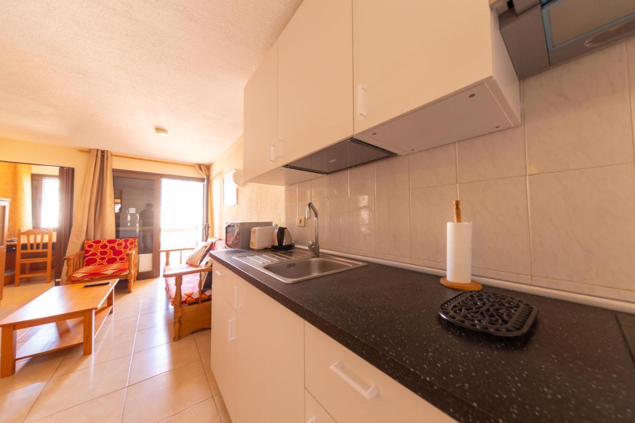 Apartamento En Sur Y Sol Los Cristianos Los Cristianos  Bagian luar foto