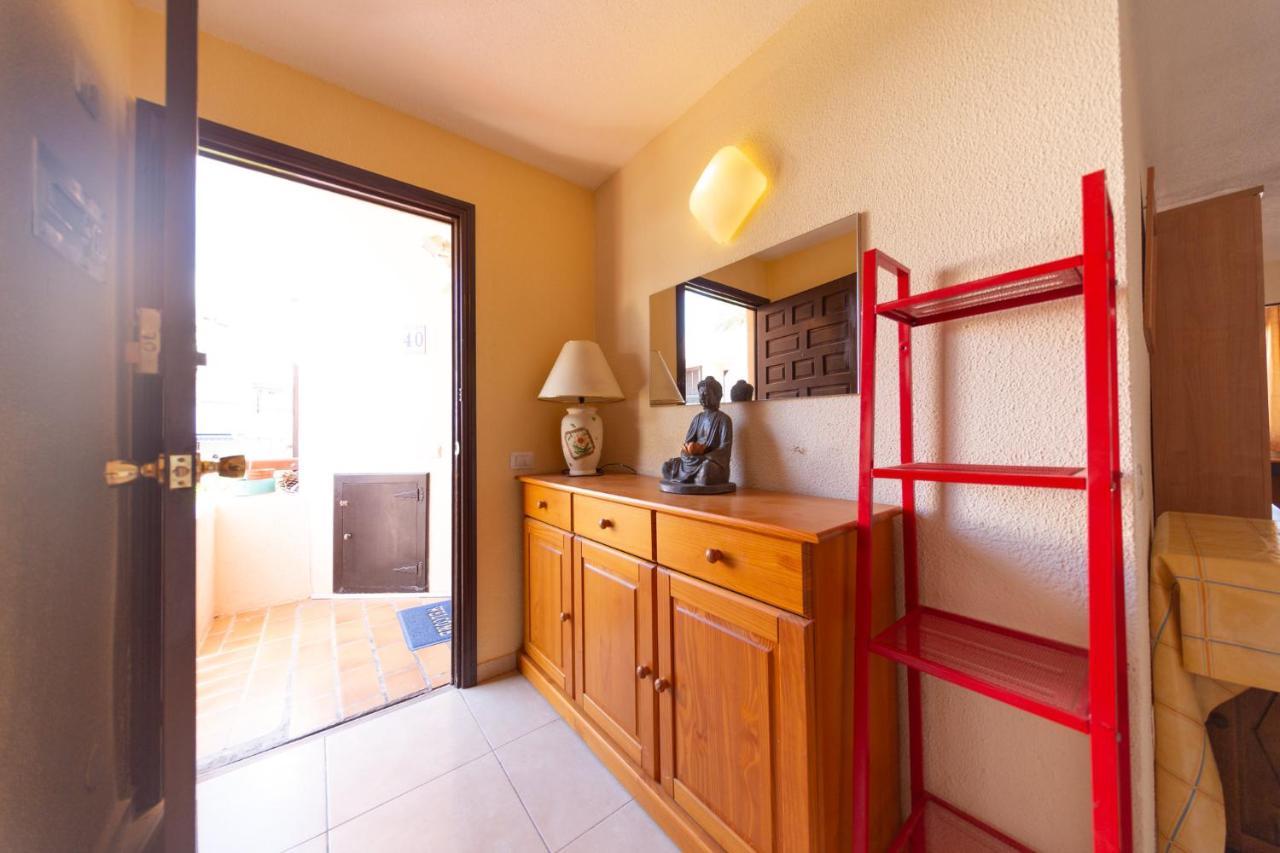 Apartamento En Sur Y Sol Los Cristianos Los Cristianos  Bagian luar foto